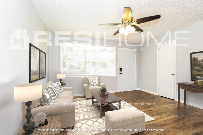 Foto del edificio - 548 Bragg Ave