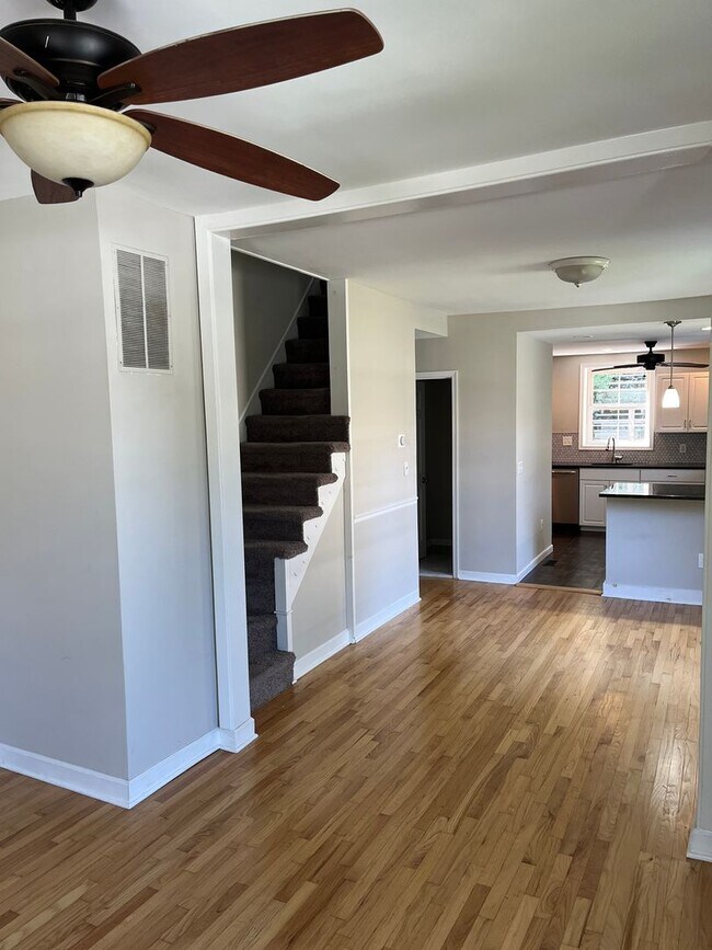 Foto del edificio - 2 Bedroom, 1.5 Bath home in Mt. Washington