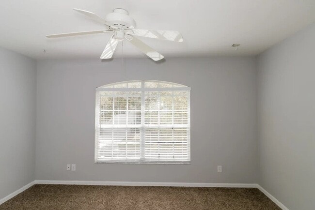 Building Photo - 5505 Ave Du Soleil