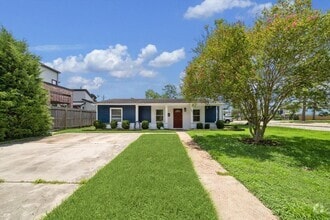 Building Photo - 1147 Du Barry Ln