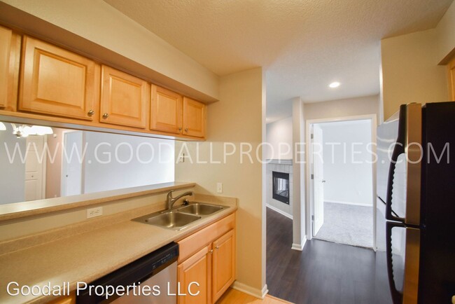 Building Photo - 2 br, 2 bath House - 6440 EP True Parkway ...