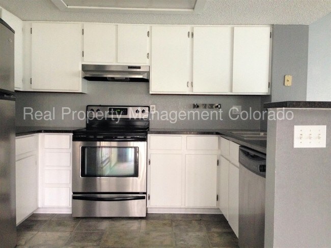 Foto del edificio - 866 S Reed Ct
