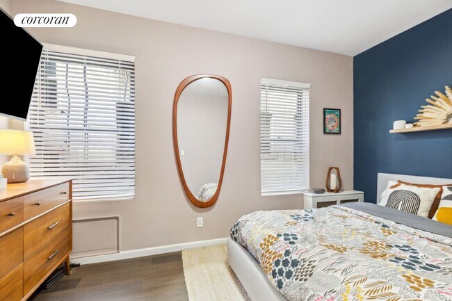 Foto del edificio - 4 W 101st St