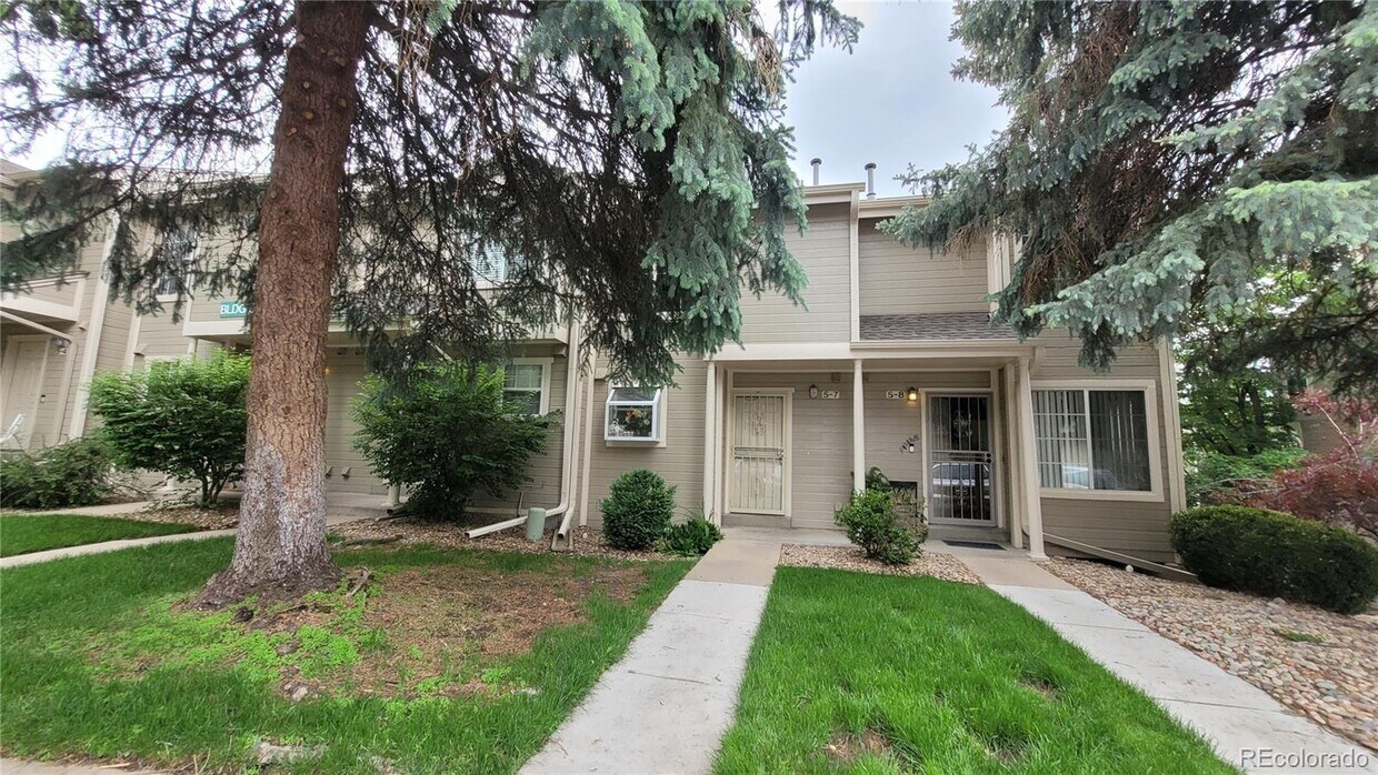 Foto principal - 1818 S Quebec Way
