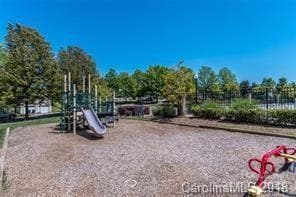 Building Photo - 15316 Crossing Gate Dr