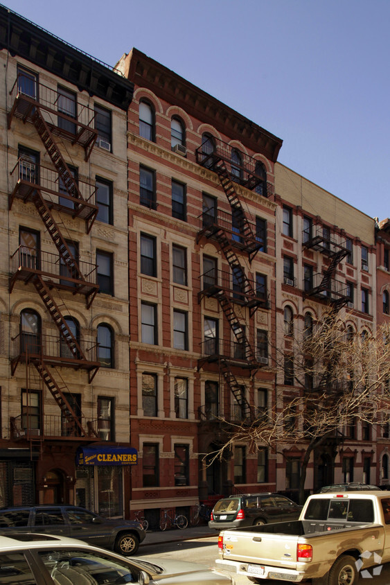 Building Photo - 58 E 3rd St