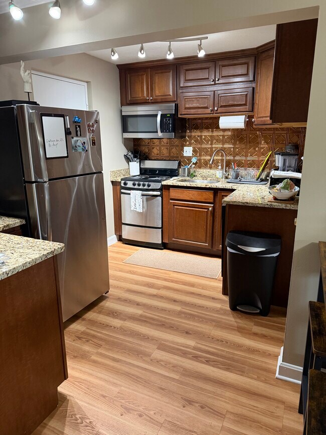 Foto del edificio - 4 Nixon Ln