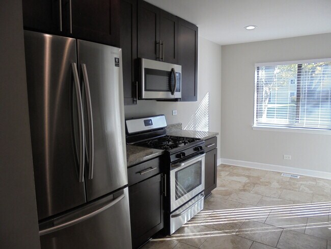 Building Photo - 1021 Boxwood Ct