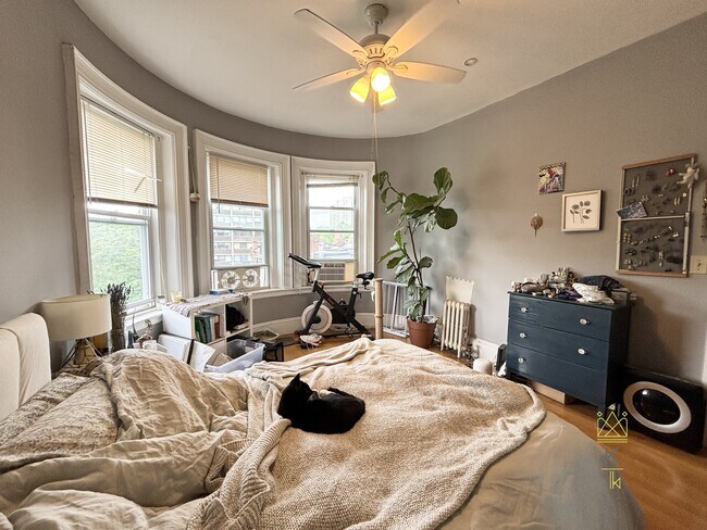 Foto del edificio - 1477 Beacon St