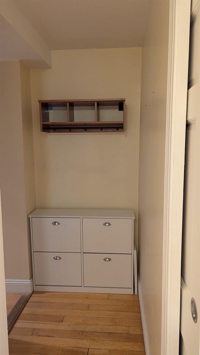 Building Photo - 105 W Merrimack St