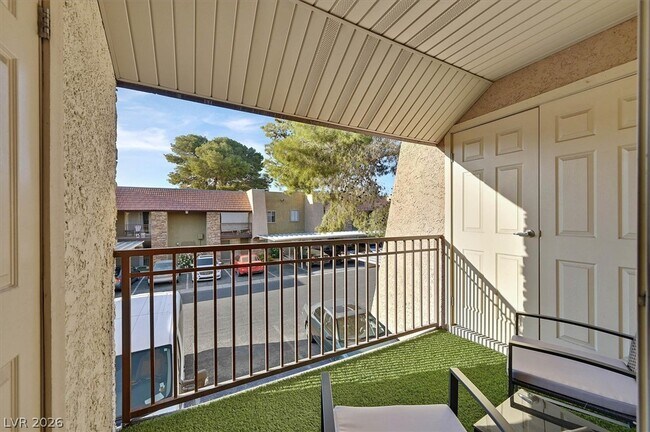 Foto del edificio - 5493 Indian River Dr