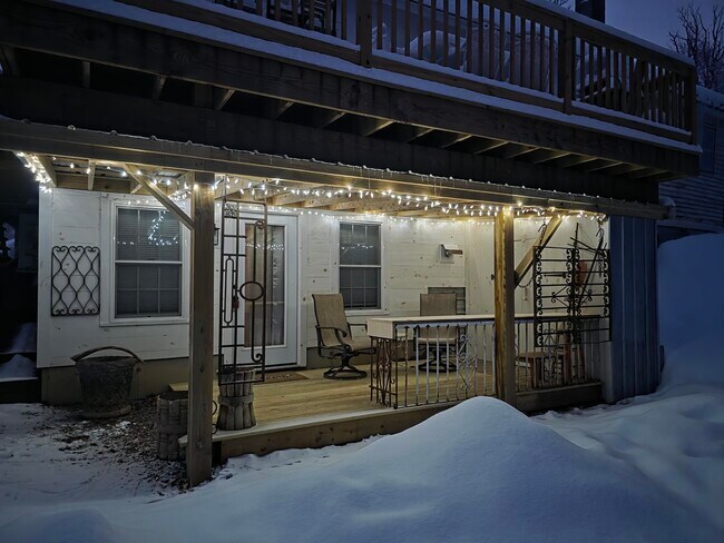 Foto del edificio - 529 Valley Rd