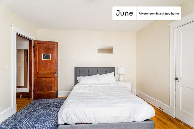 Foto del edificio - Room in Shared 4 bed/1.5 bath home