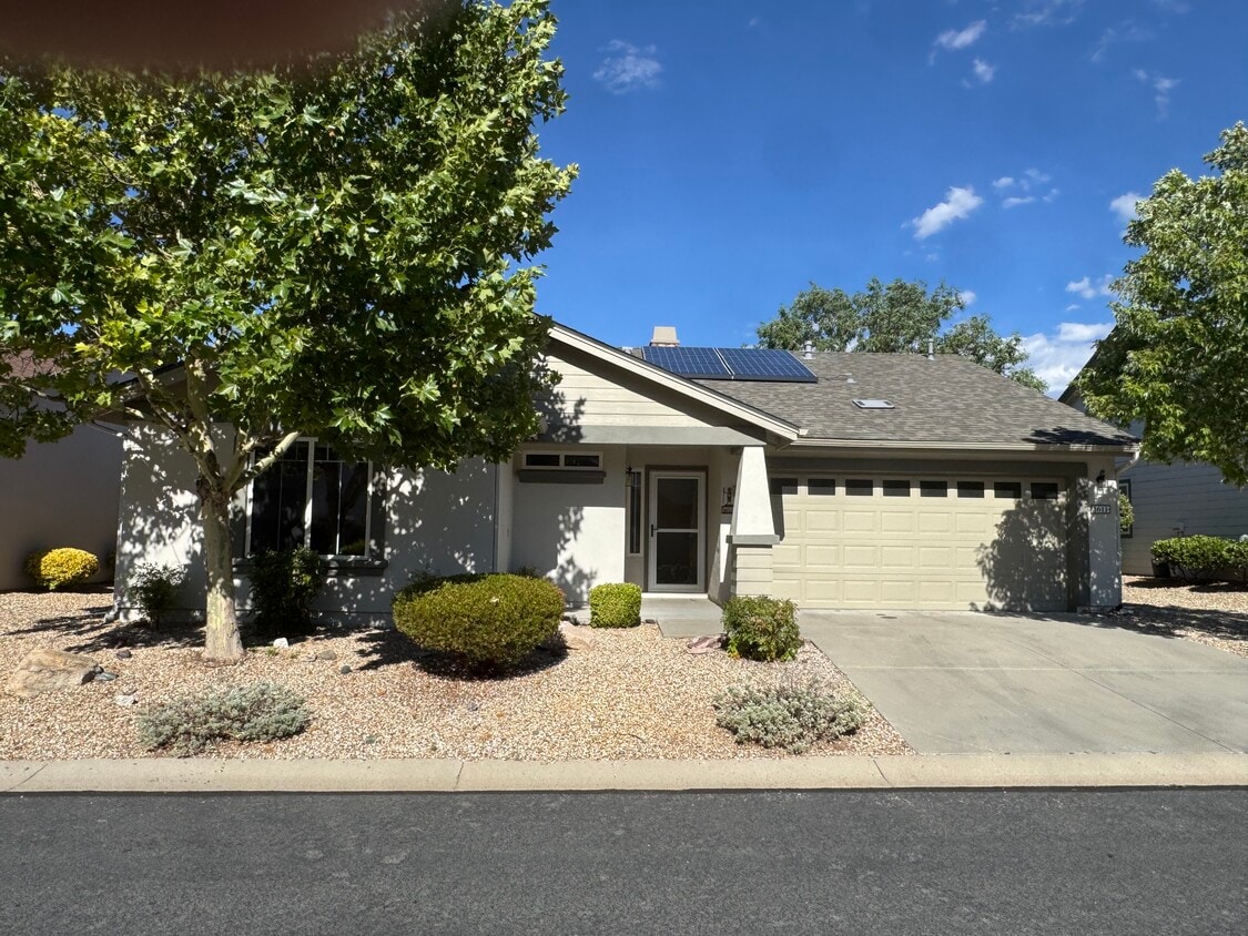 Welcome home - 1611 Addington Dr
