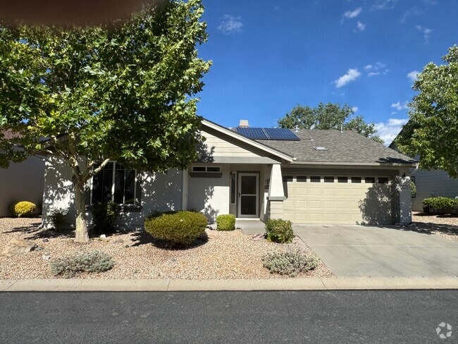 Building Photo - 1611 Addington Dr