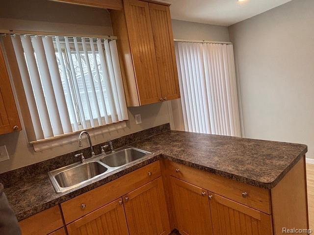 Foto del edificio - 416 E Bernhard Ave