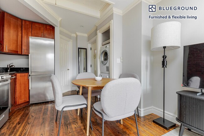 Foto del edificio - 234 E 14th St