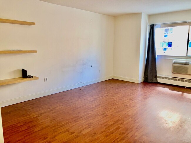 Foto del edificio - Riverwest Condominiums