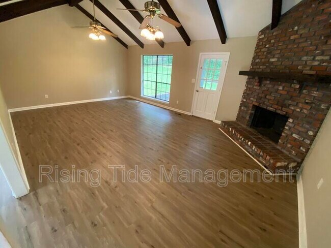 Foto del edificio - 450 Westchester Dr