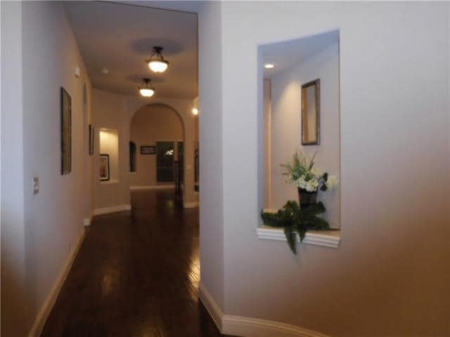 Building Photo - 961 Crystal Falls Dr