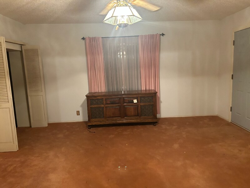 Foto del edificio - 1524 E 20th St