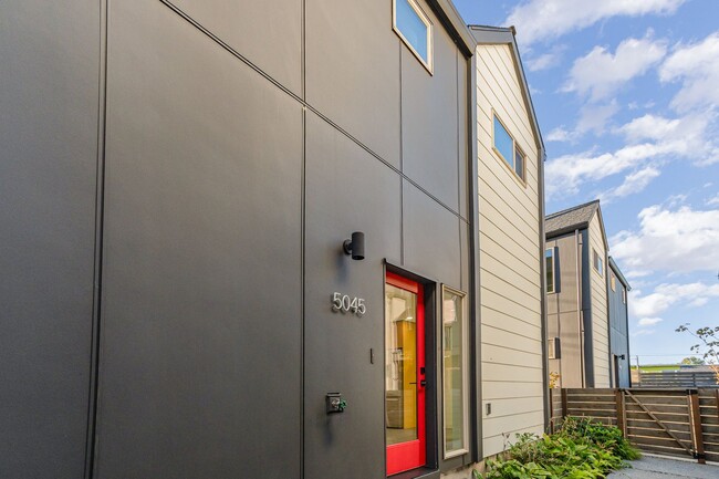 Photo - Opportunity to rent a new construction hom... House