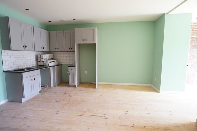 Building Photo - 209 West 135th Street