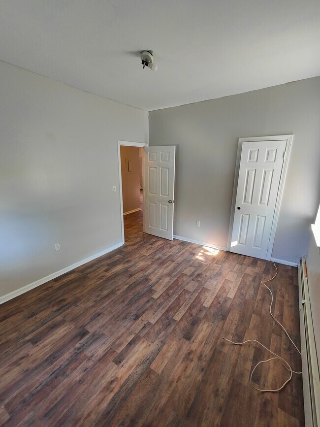 Bedroom - 28 Sanford St