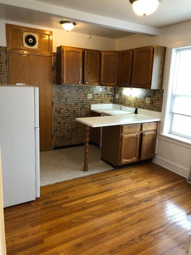 Foto del edificio - 3115 W Foster Ave