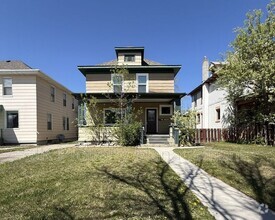 Building Photo - 913 5th Ave N