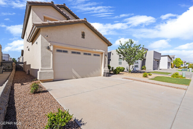 Foto del edificio - 12333 Desert Dove Ave