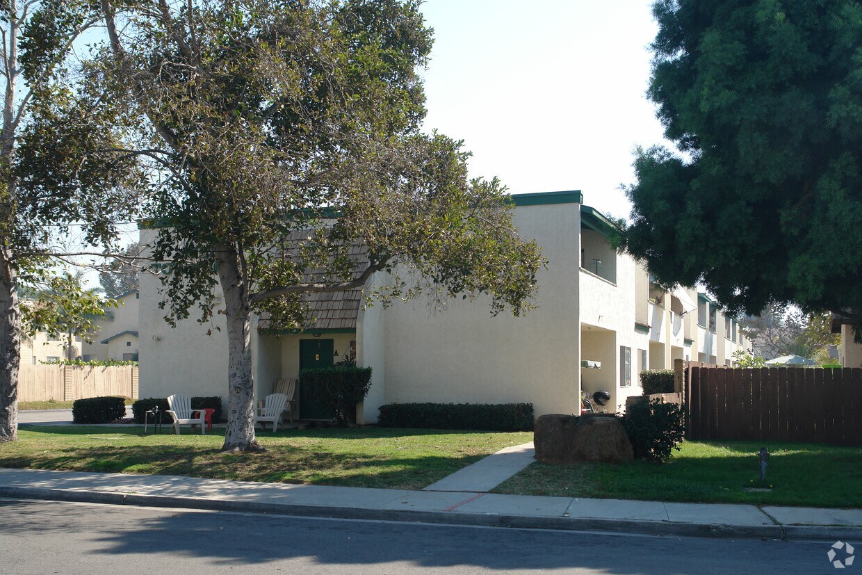 Primary Photo - West townhomes