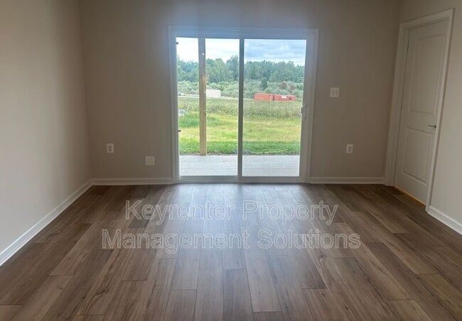 Building Photo - 121 Gibraltar Dr