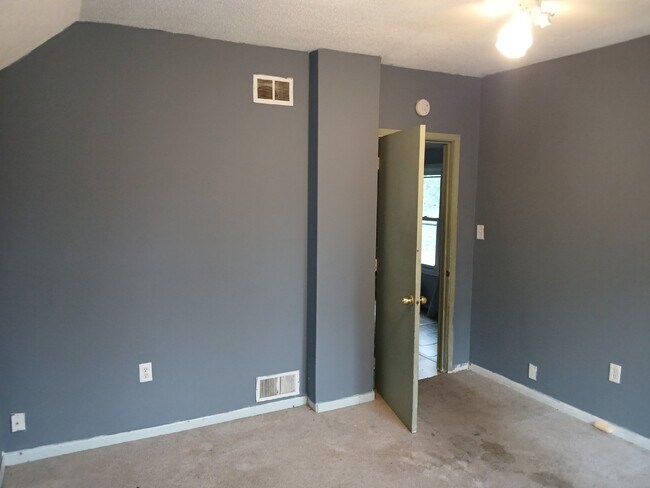 Foto del edificio - 1+ Bedroom in Northeast Minneapolis