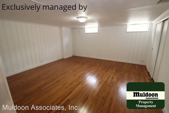 Building Photo - 5 br, 2.5 bath House - 2906 High St