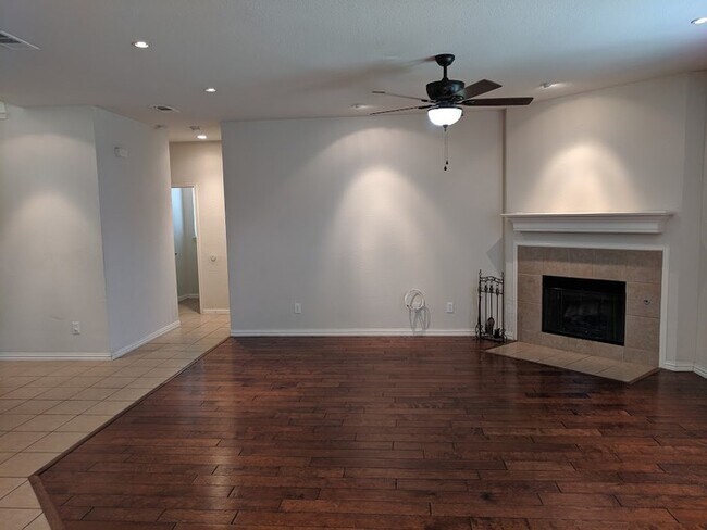 Foto del edificio - Charming 4 beds 3 baths in Frisco