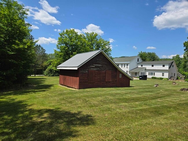 Building Photo - 1092 New Hampshire Rte 175