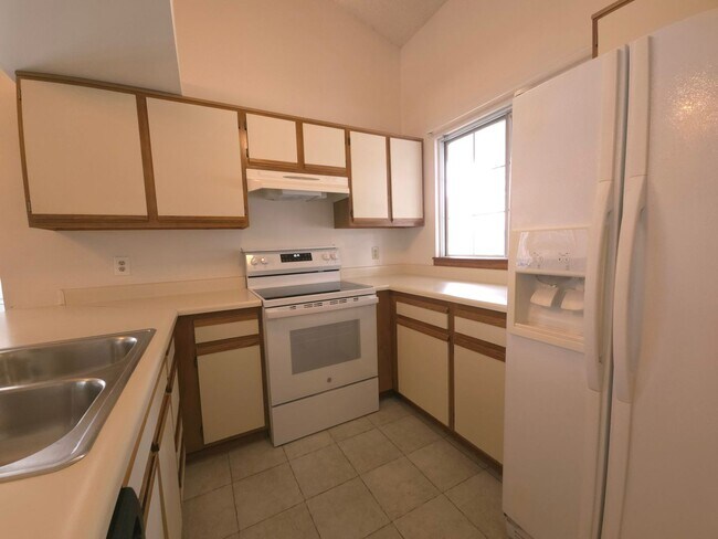 Foto del edificio - Spacious Tri-Level Home in Lafayette