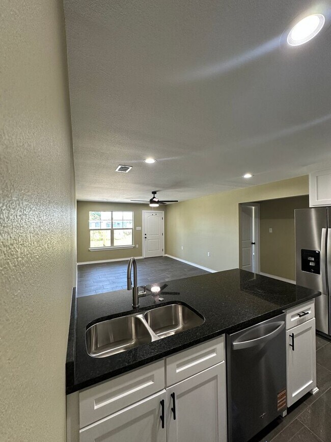 Foto del edificio - 1720 N 7th St