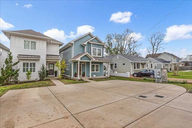 Building Photo - Columbia Avenue Condo
