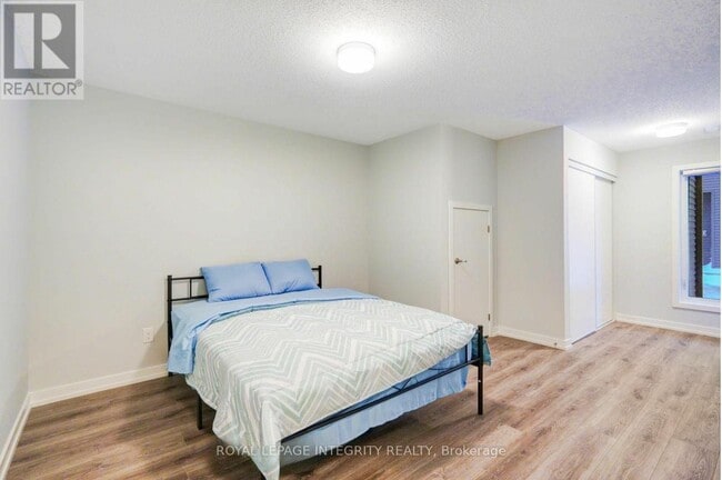 Building Photo - 251 David Lewis Private