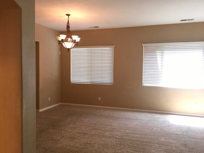 Building Photo - 1655 Langum Way