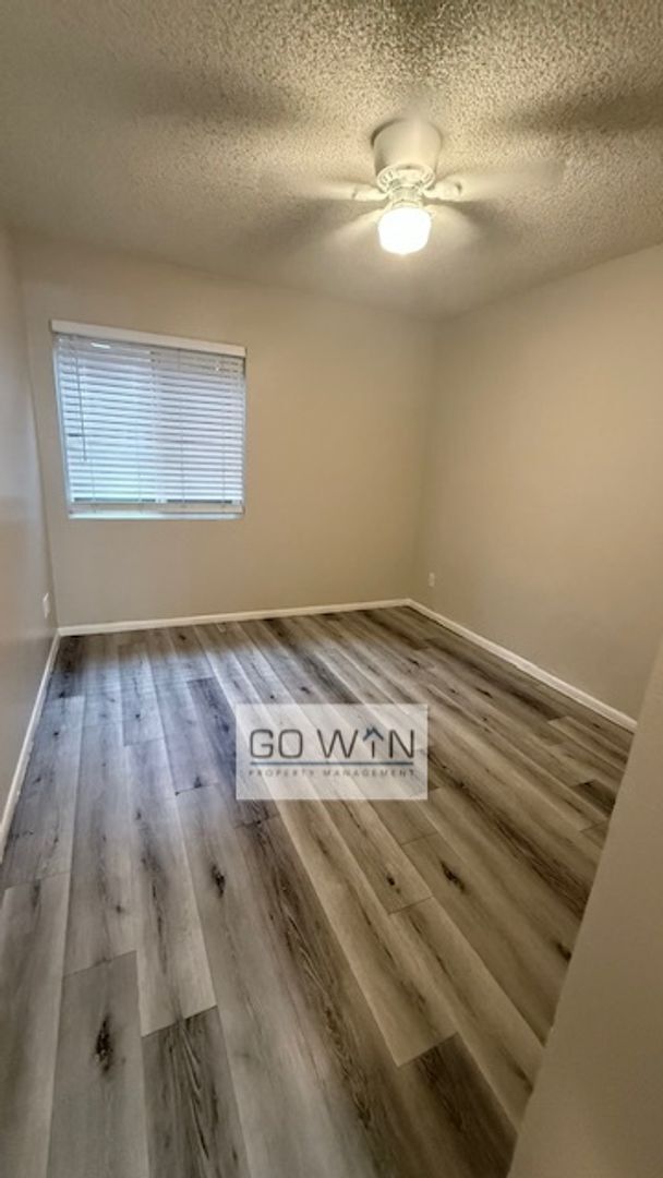 Foto del edificio - 755 W 1st Ave