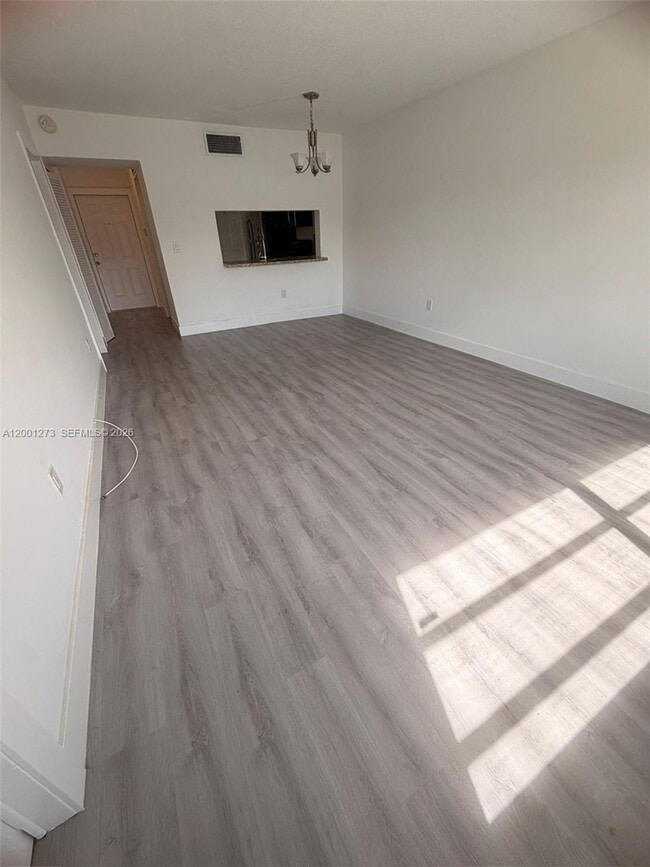 Foto del edificio - 20111 NE 27th Ct