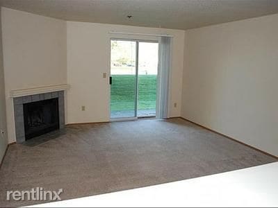 Building Photo - 1332 Duvall Ave NE