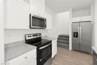 Building Photo - 491 Waterfall Cv Ct