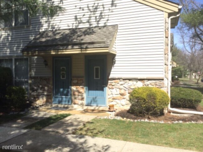 Building Photo - 2 br, 2 bath Condo - 216 Fox Meadow Drive ...