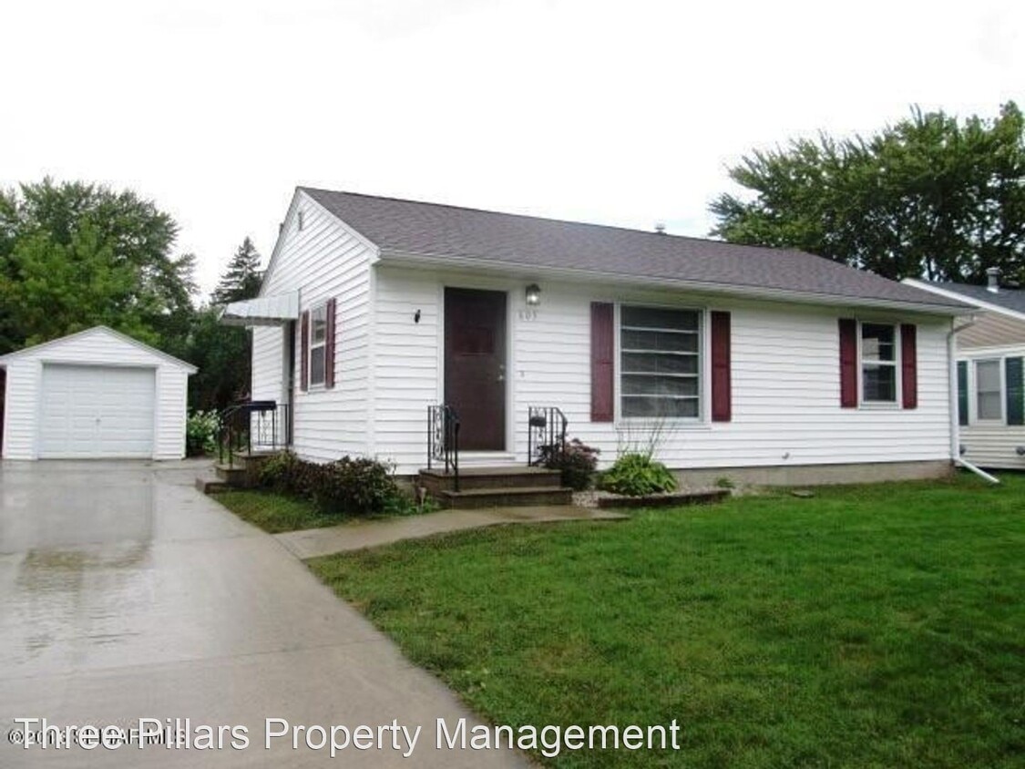 2 br, 1 bath House 603 Cherry Ave House Rental in Albert Lea, MN