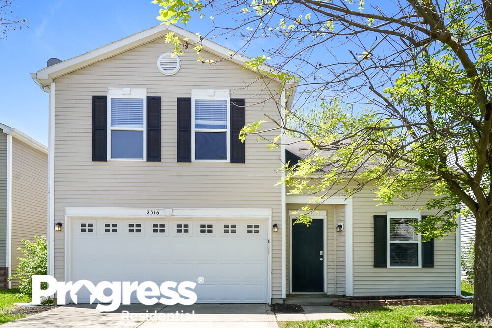 Foto principal - 2316 Summerwood Ln