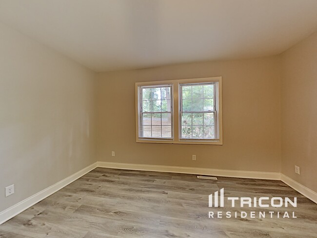 Building Photo - 3809 Avalon Ave